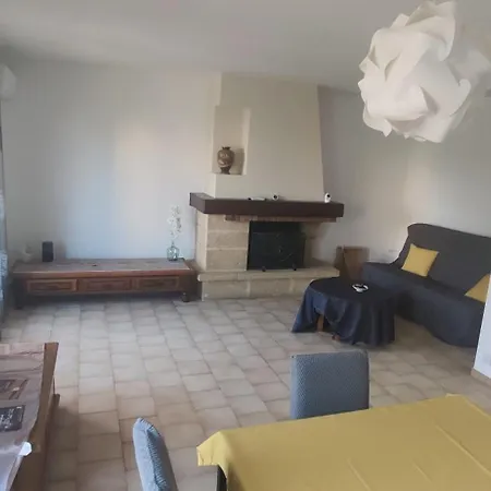 Maison Apartment